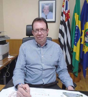 Dr. Calé luta por valorização da remuneração dos estagiários da prefeitura