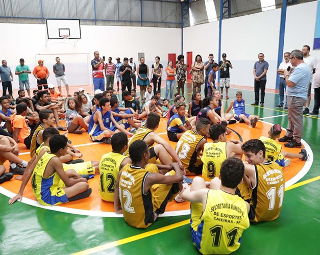 Prefeito Gersinho Romero entrega mais um ginásio de esportes reformado