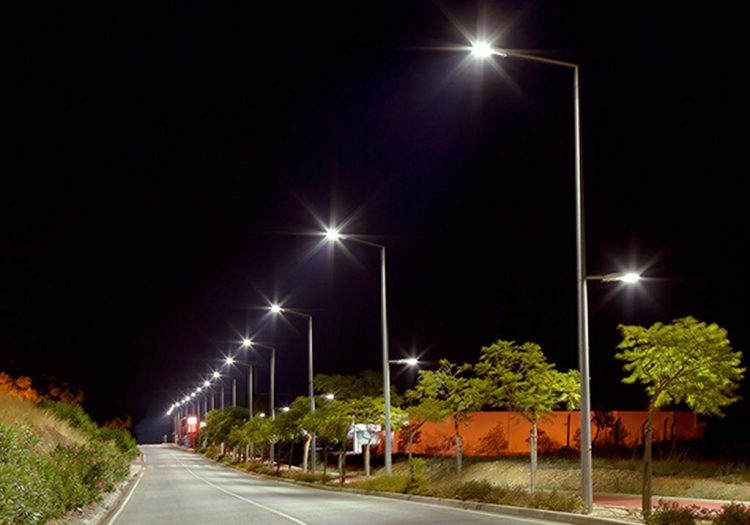 Caieiras Iluminada: Gersinho moderniza sistema de iluminação pública de Caieiras